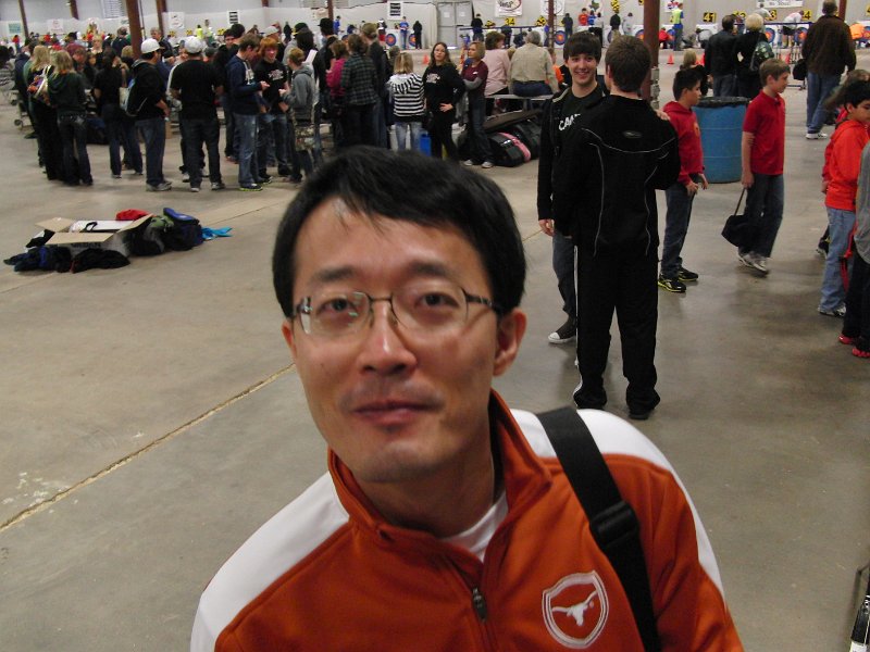 CIMG5701.JPG - Sheng-Cheng (Hans) Huang of Taiwan, shoots for UT Archery.  He's completely changed his methods to adapt to the Kisik Lee shot cycle system of the National Training System.